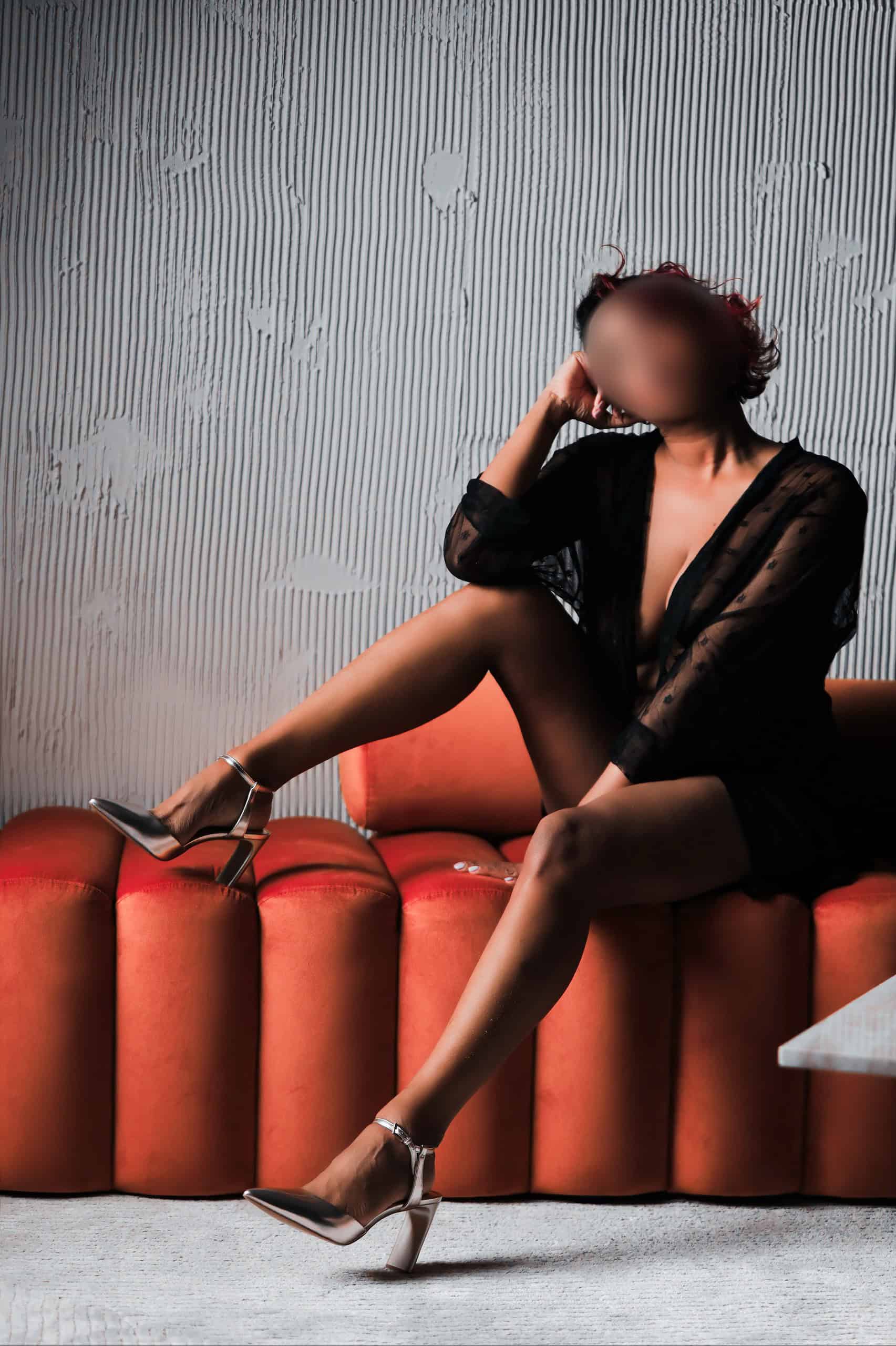 Toronto escort name: Meera | Age: 28 | Height: 5' 8" | Weight: 135lbs | Measurement: 34C | Nationality: East Indian | Hair-color: Burgandy | Eye-color: Black | Dress-size: medium | Disability-friendly: Yes